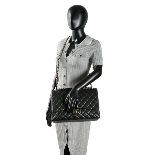 CHANEL Caviar Quilted Maxi Double Flap - Black