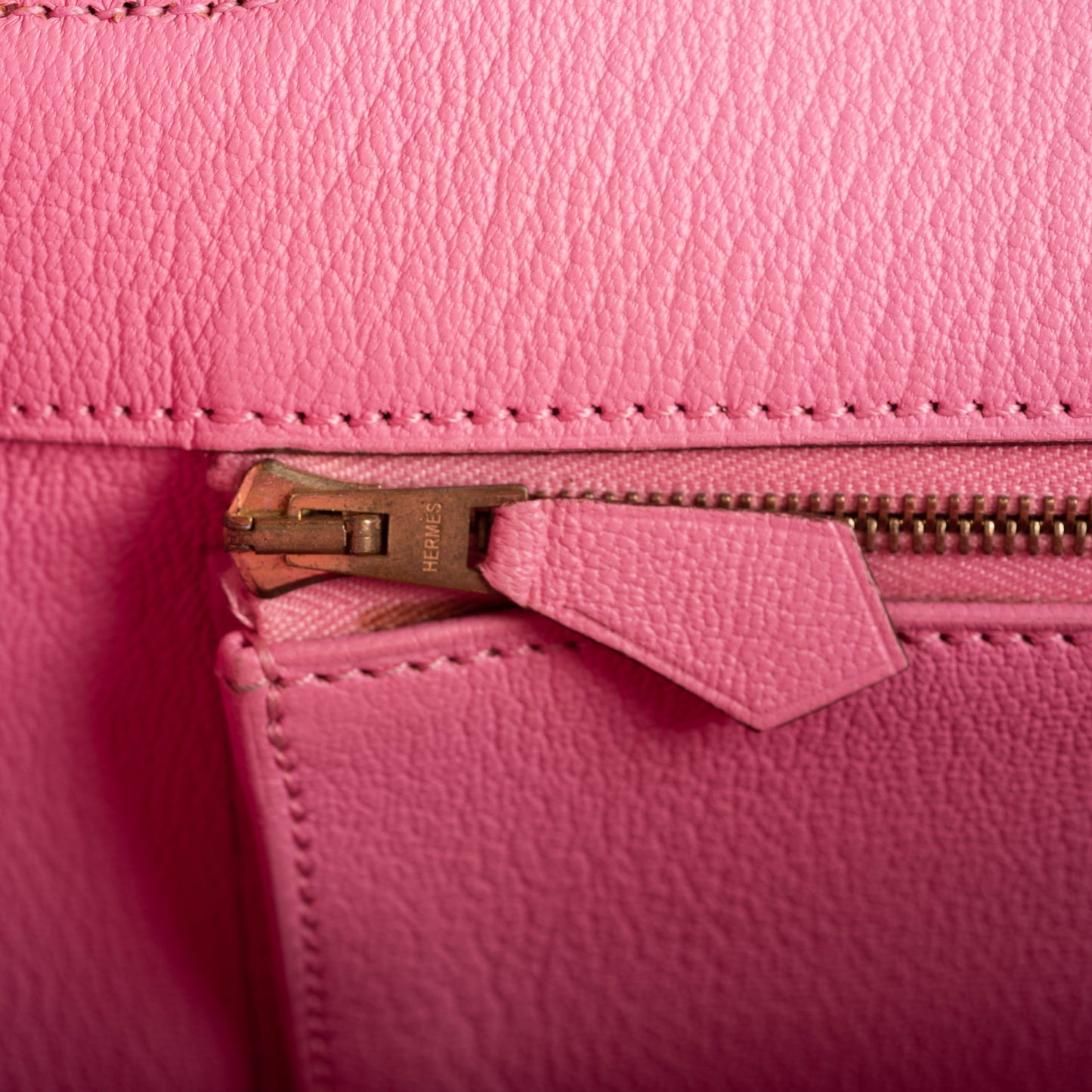 Hermès 35cm Birkin Bubblegum Matte Alligator Gold Hardware