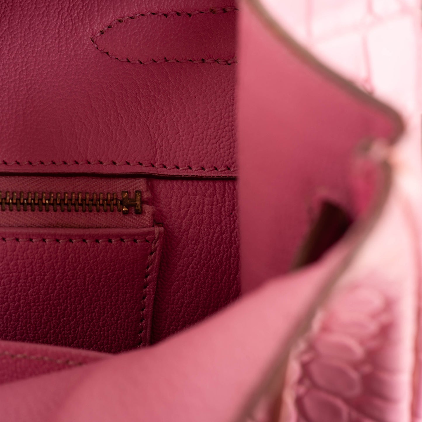Hermès 35cm Birkin Bubblegum Matte Alligator Gold Hardware