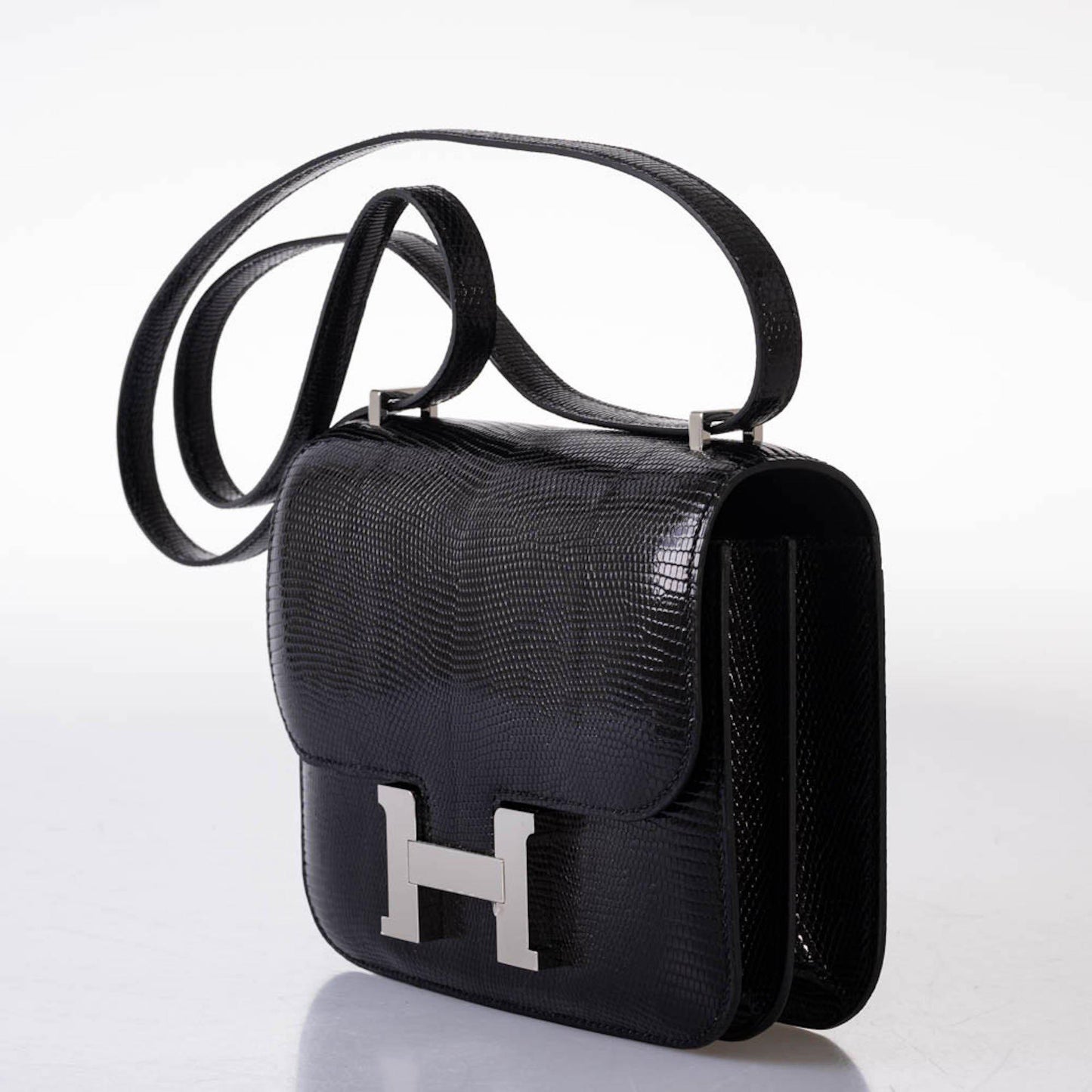 Hermes Constance 18 Black Salvator Lizard Palladium Hardware - 2021, Z