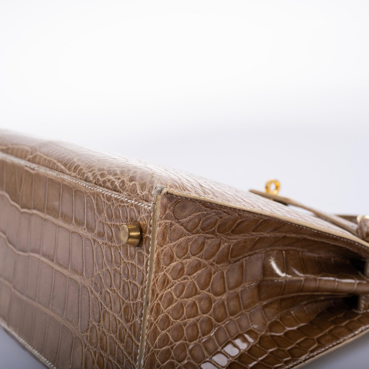 Hermes Kelly 28 Sellier Ficelle Alligator with Gold Hardware - 1994, X Circle