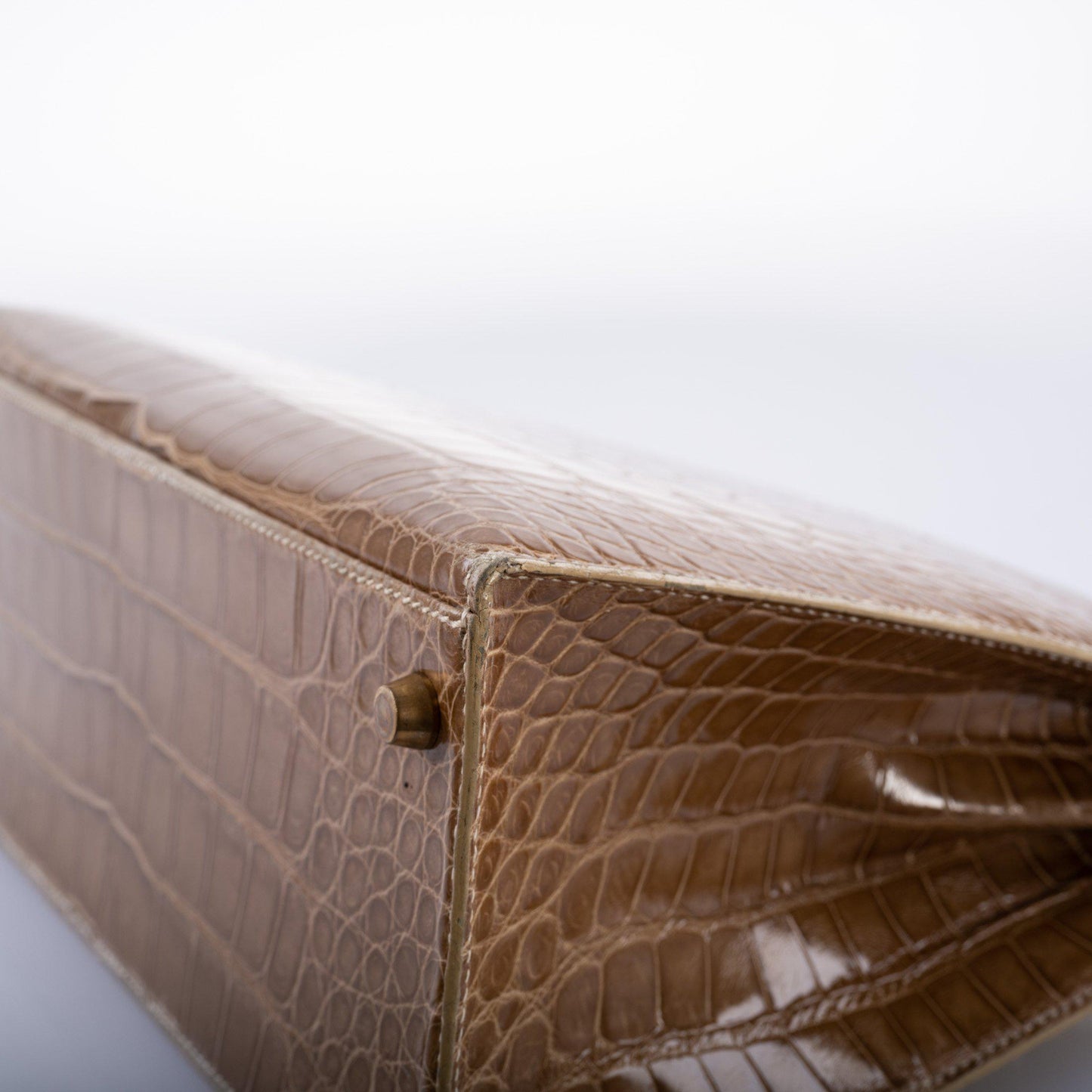 Hermes Kelly 28 Sellier Ficelle Alligator with Gold Hardware - 1994, X Circle