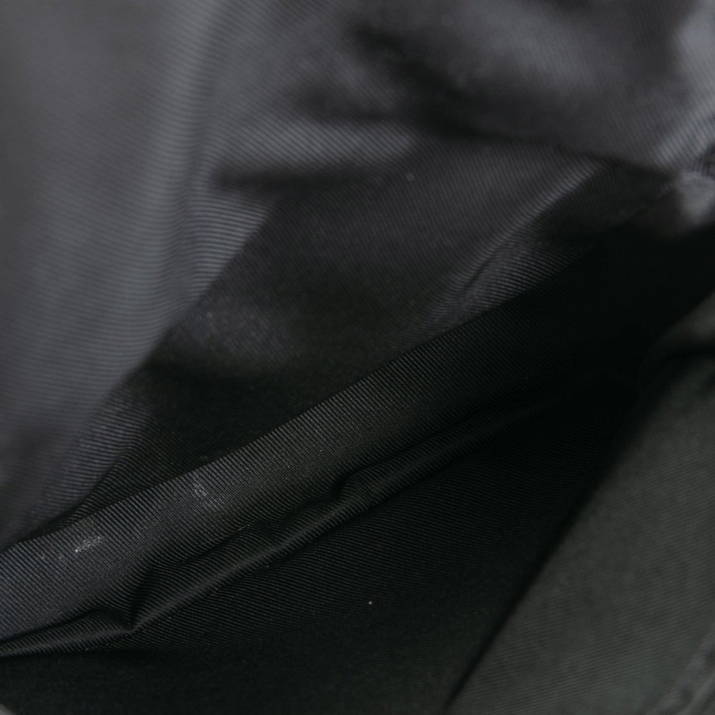 LOUIS VUITTON Avenue Slingbag - Damier Graphite