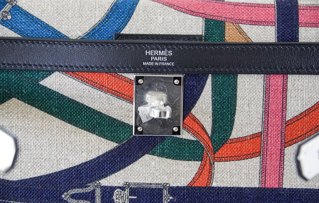 Hermès Kelly 32 Limited Edition Cavalcadour Bag