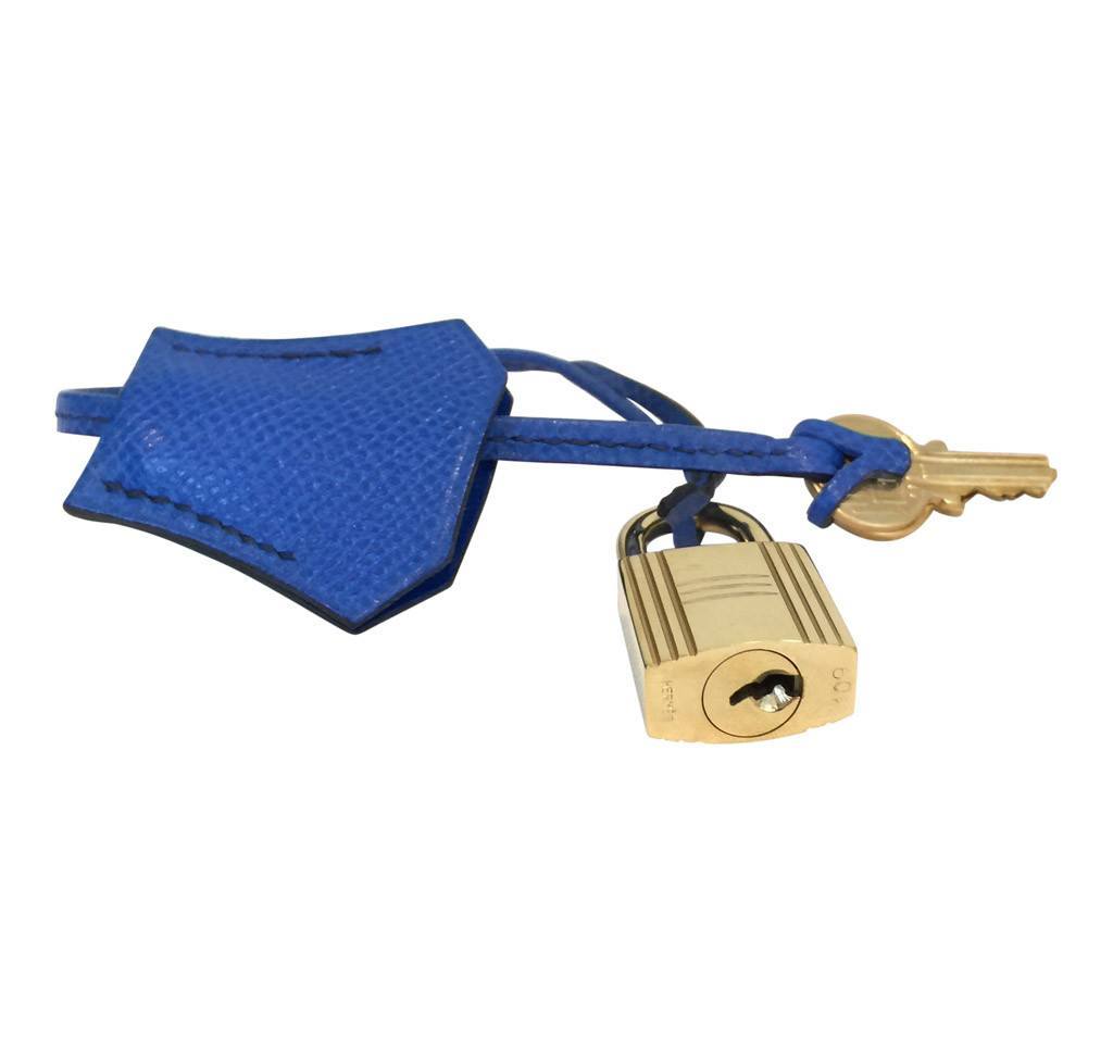 Hermès Kelly 32 Blue France Courchevel Leather Bag