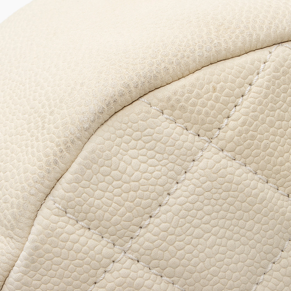 Chanel Caviar Leather Country Chic Messenger Bag