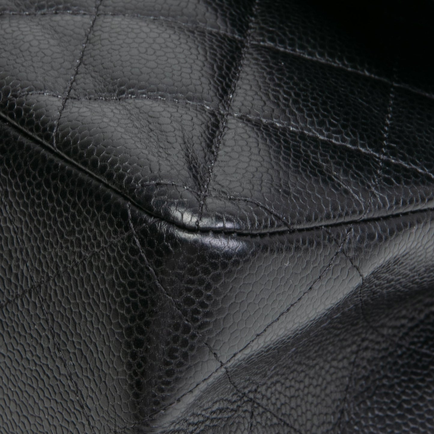 CHANEL Jumbo Double Flap -  Black