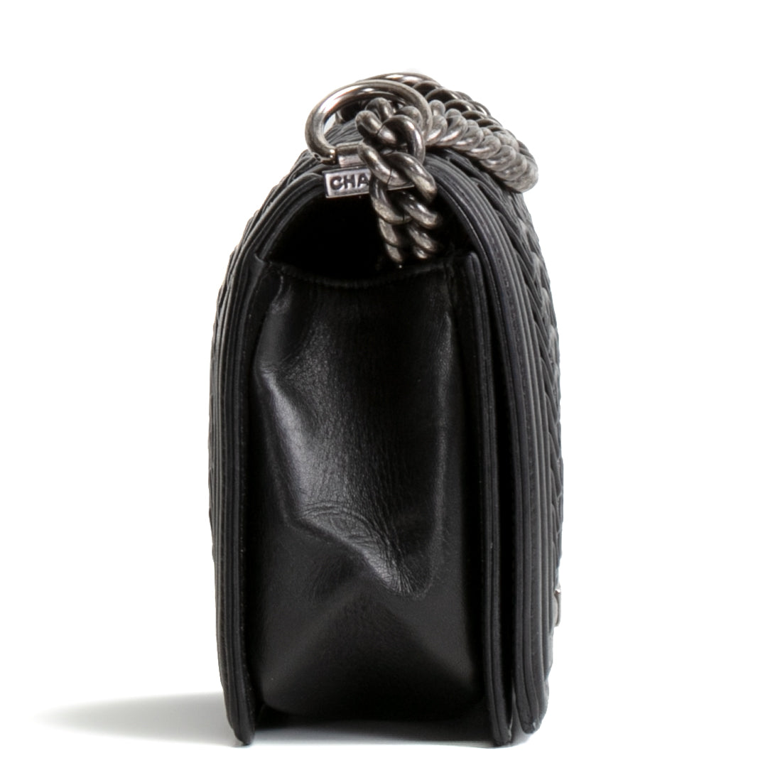 CHANEL 3D Pleated Medium Boy Bag - Black