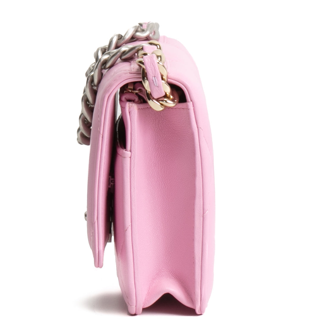 CHANEL 19 Wallet on Chain - Pink
