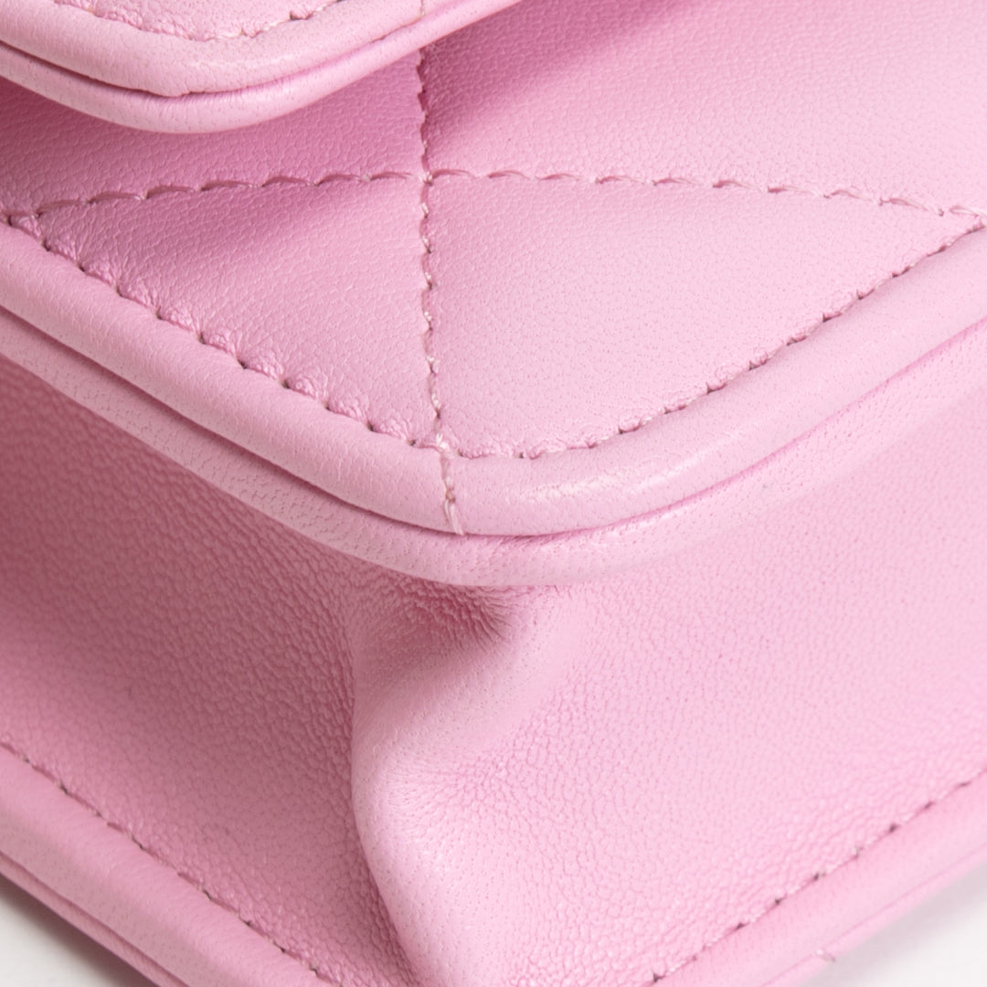 CHANEL 19 Wallet on Chain - Pink