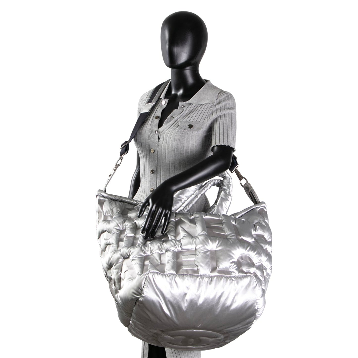 CHANEL Doudoune Tote Embossed Nylon Large- Metallic Silver