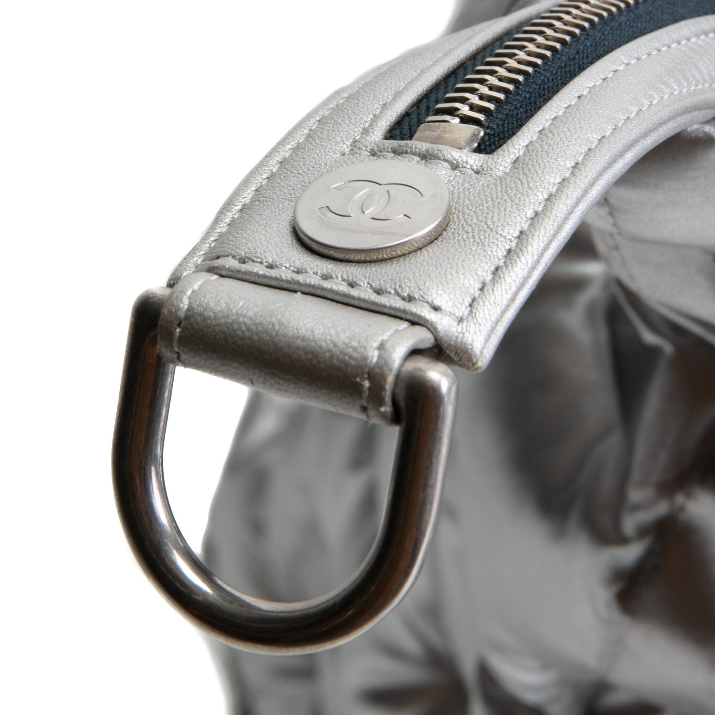 CHANEL Doudoune Tote Embossed Nylon Large- Metallic Silver