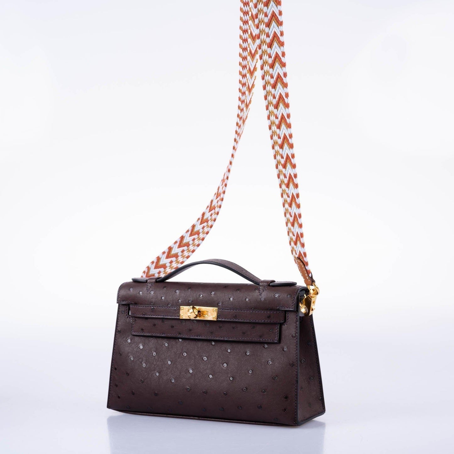 Hermes Kelly Pochette Rouge Sellier Ostrich with Gold Hardware - 2021, Z
