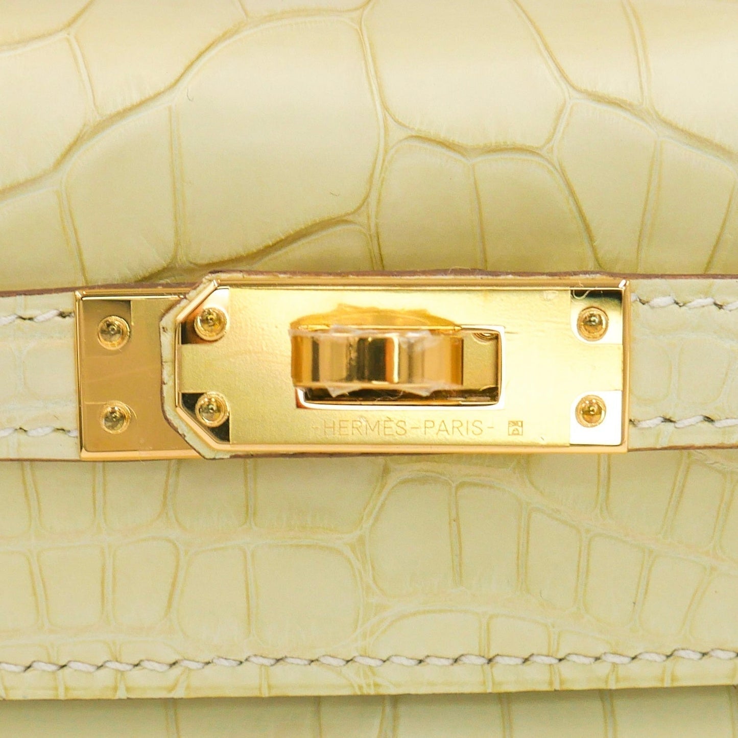 Hermès Kelly Pochette Vanille Matte Alligator Gold Hardware
