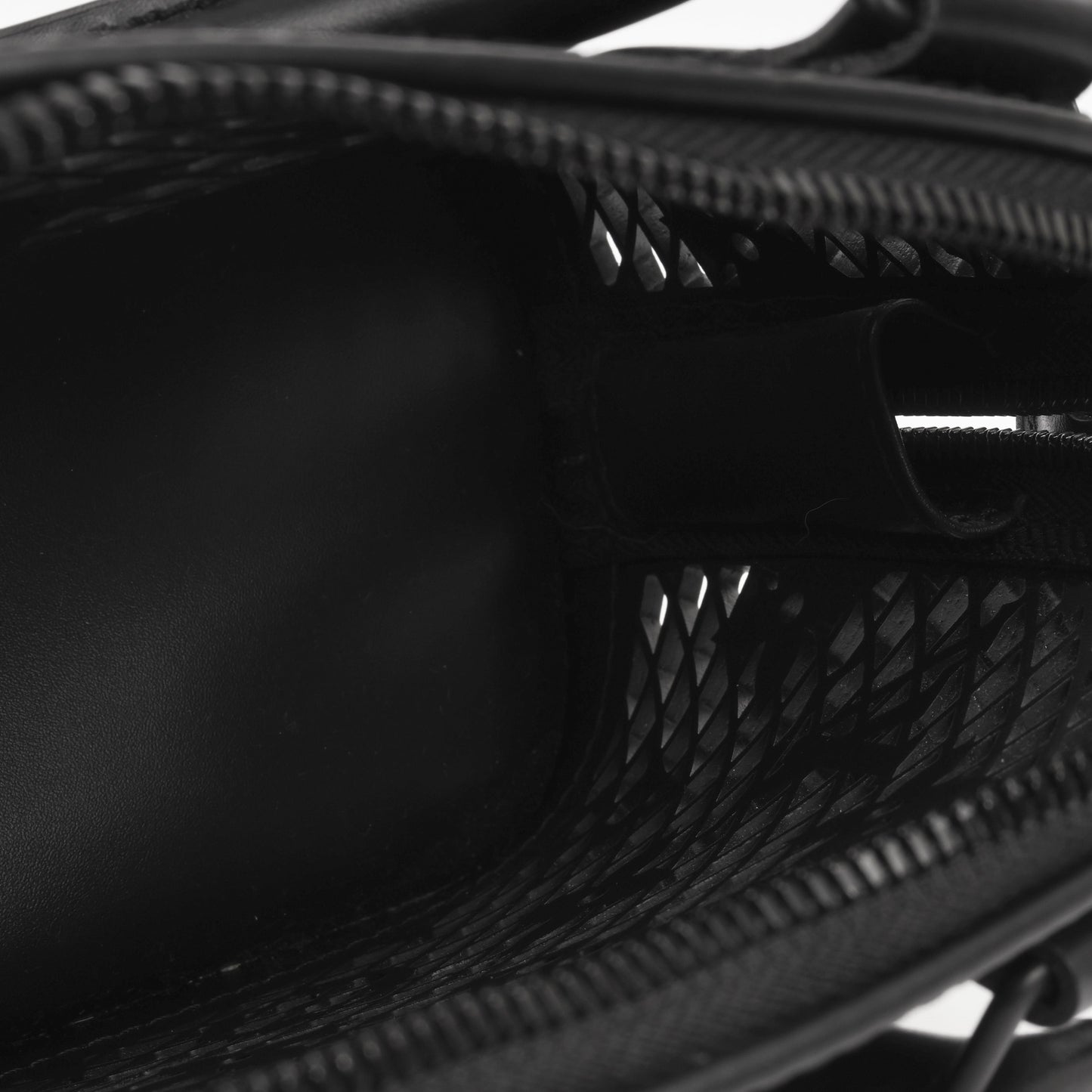 Louis Vuitton Alma BB - Black