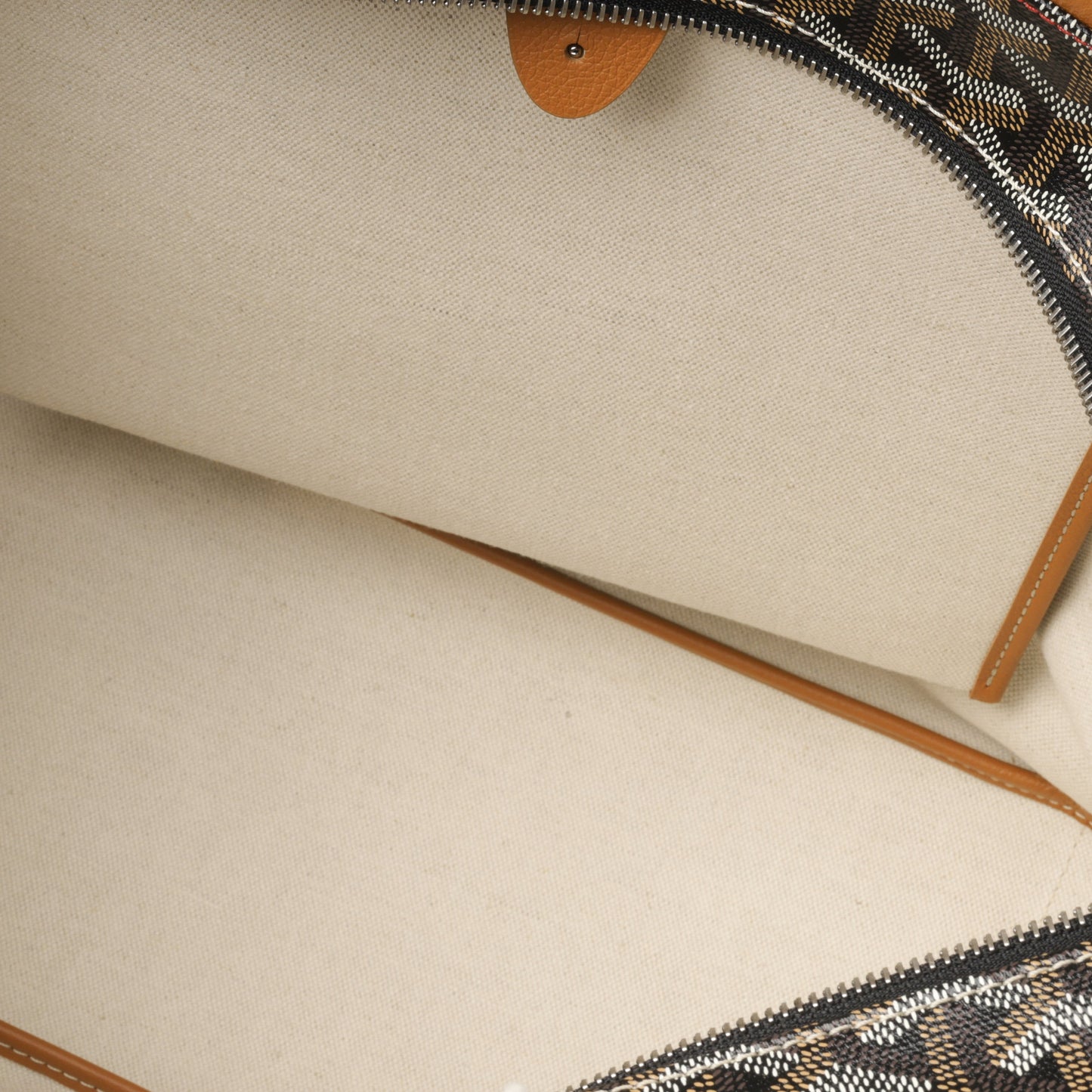 Louis Vuitton Artois MM